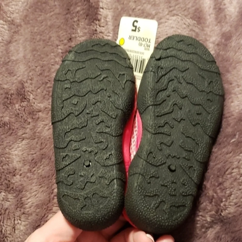 Girls water‎ shoes